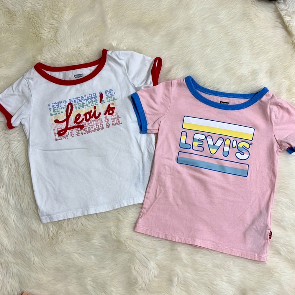 Levi’s girls t-shirts size 4T